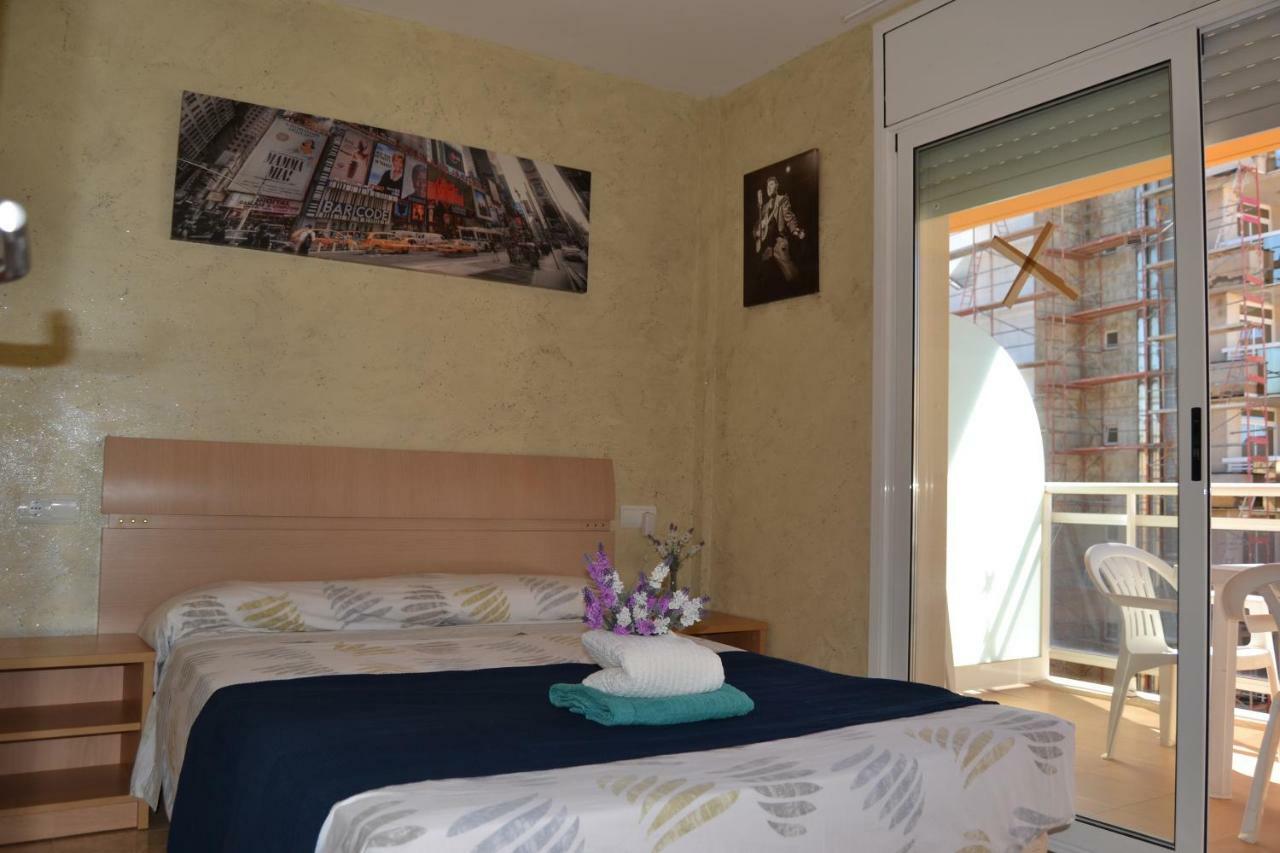 Fabuloso Apartamento Familiar Con Piscina En Salou Daire Dış mekan fotoğraf